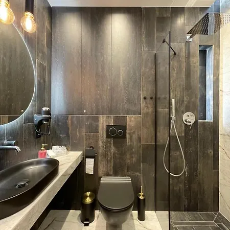 Crystal Cave Lejlighed